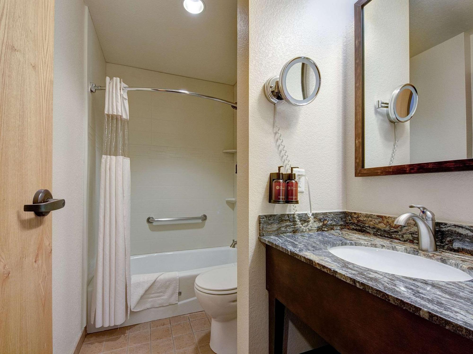 The Golden Hotel, Ascend Hotel Collection Екстер'єр фото