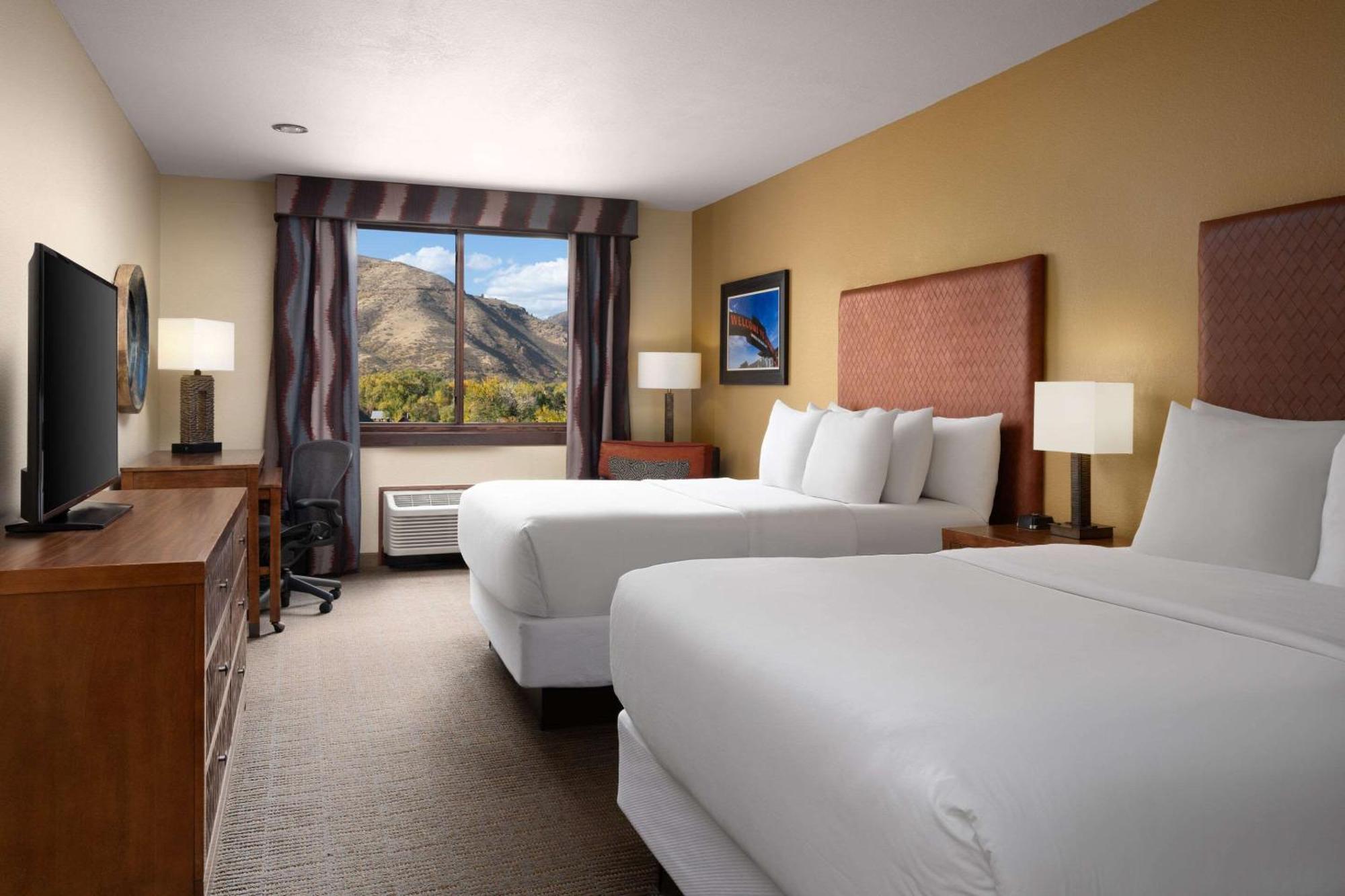 The Golden Hotel, Ascend Hotel Collection Екстер'єр фото