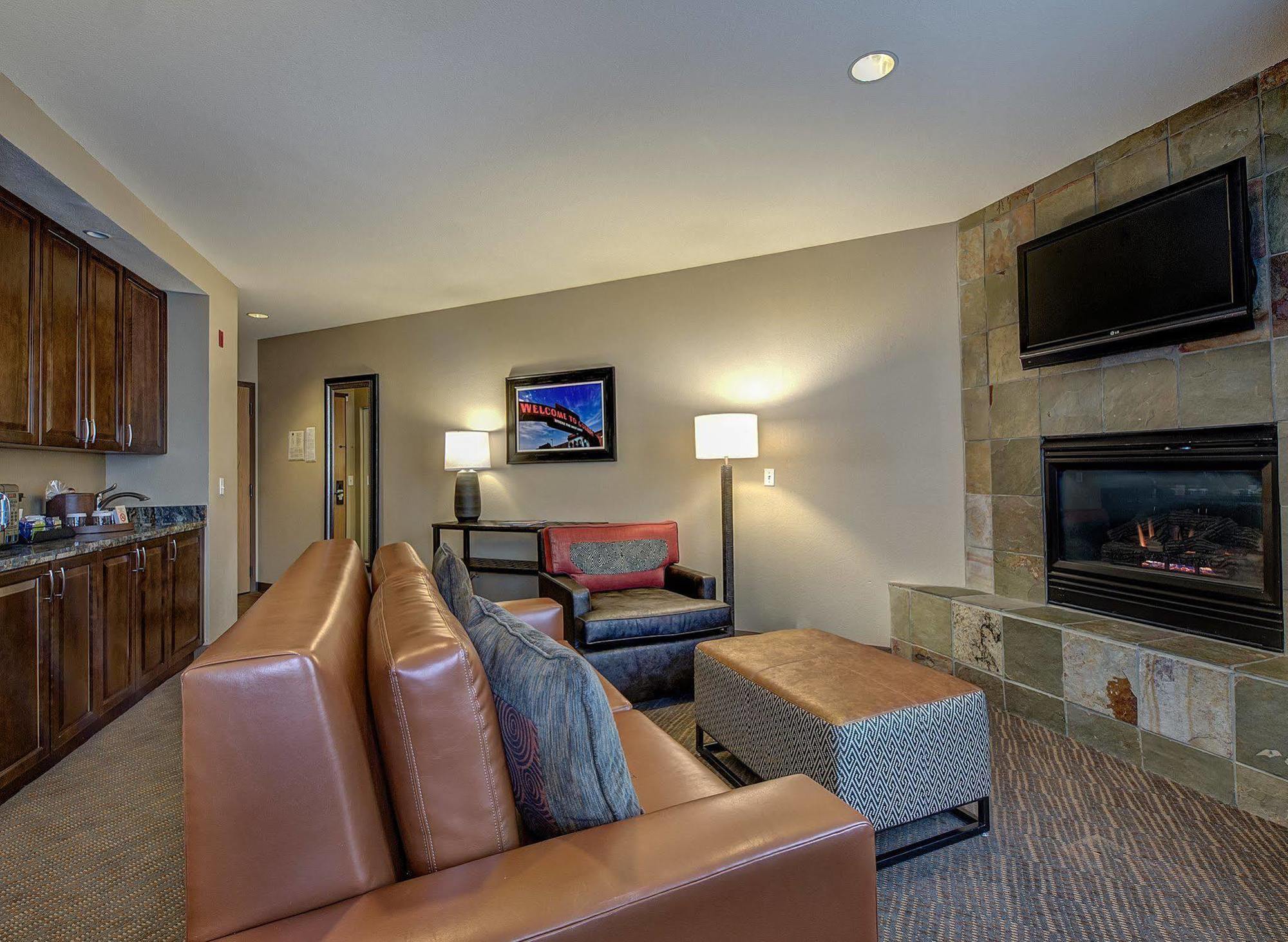 The Golden Hotel, Ascend Hotel Collection Екстер'єр фото